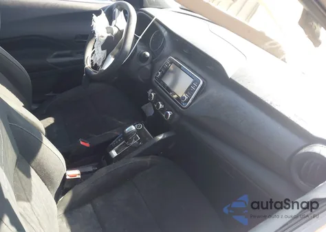 2021 Nissan Kicks S Xtronic Cvt z USA, uszkodzony, nr VIN 3N1CP5BV9ML528596